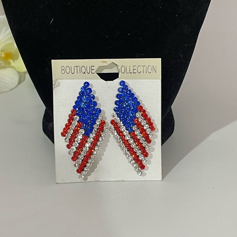 Beautiful American Flag Sparkling Rhinestone Clip-On Earrings